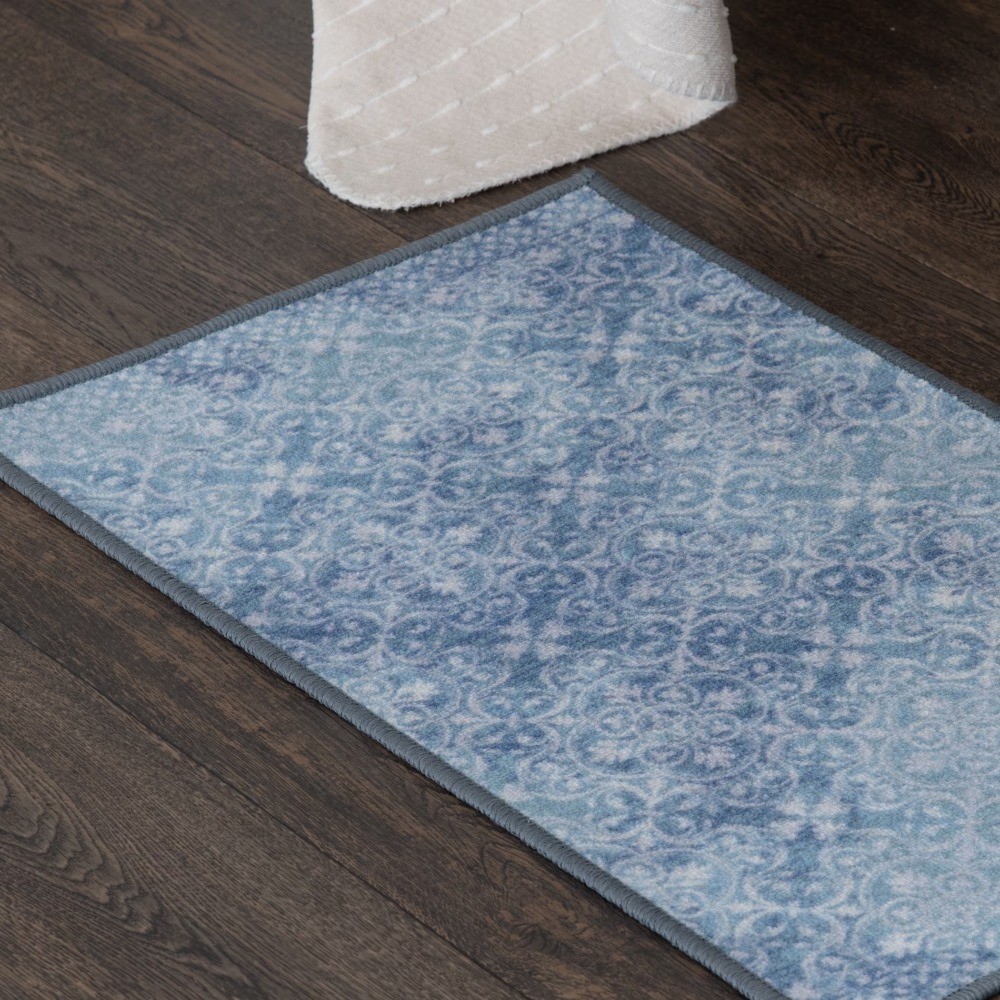 18″x30″ Teal Medallion Indoor Rug