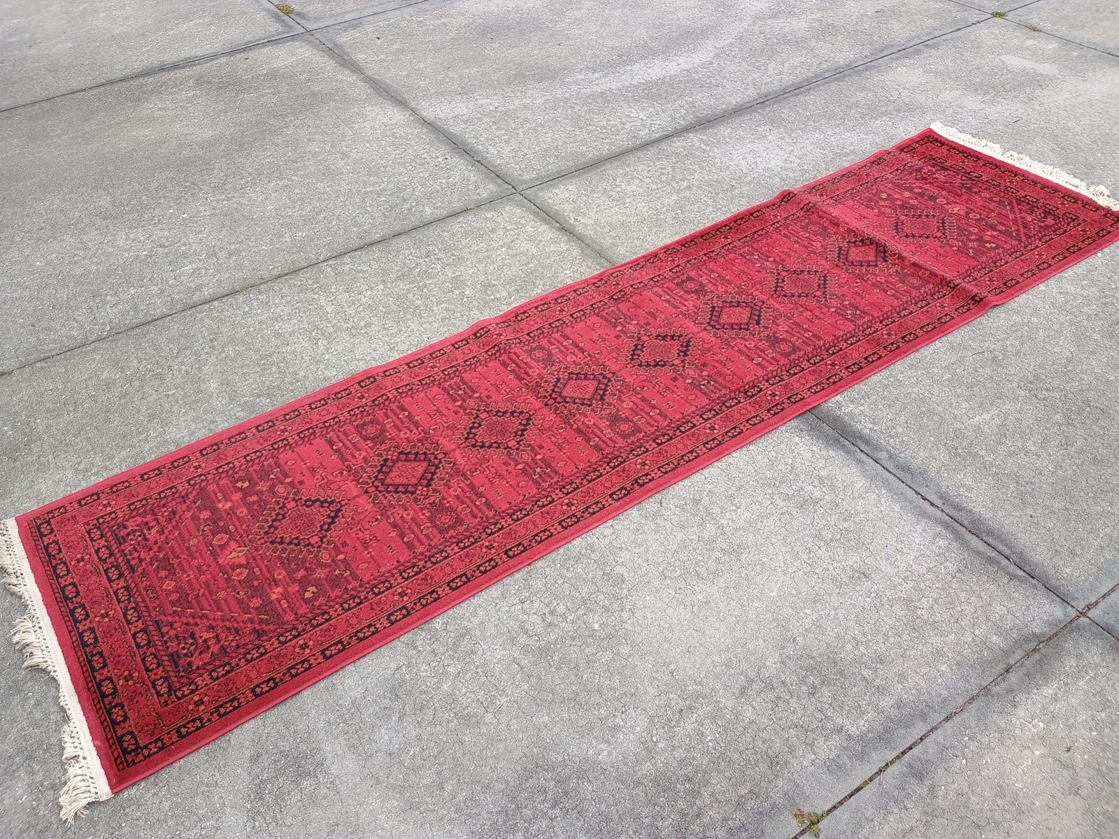 2′ 7″ x 10′ Red Bokhara Collection Geometric Hallway Rug