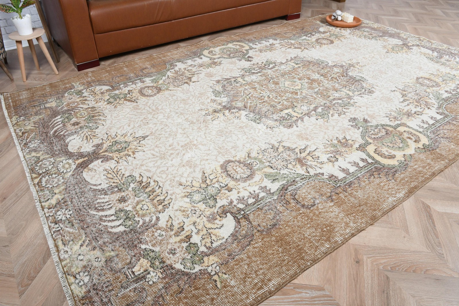 Turkish Vintage Rug, Large 6×9,5 ft (183×290 cm) Rug, Brown Oriental Wool Rug