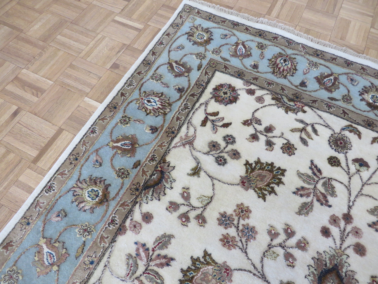 6 x 9’3 Hand Knotted Ivory Sky Blue Persian Tabriz With Silk Oriental Rug G5226