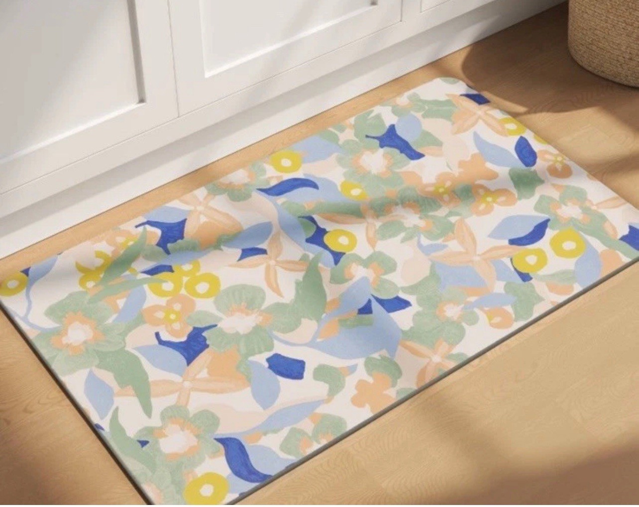 Non-skid Rectangle Floral Rug 20”x34”Room Essentials Free Shipping