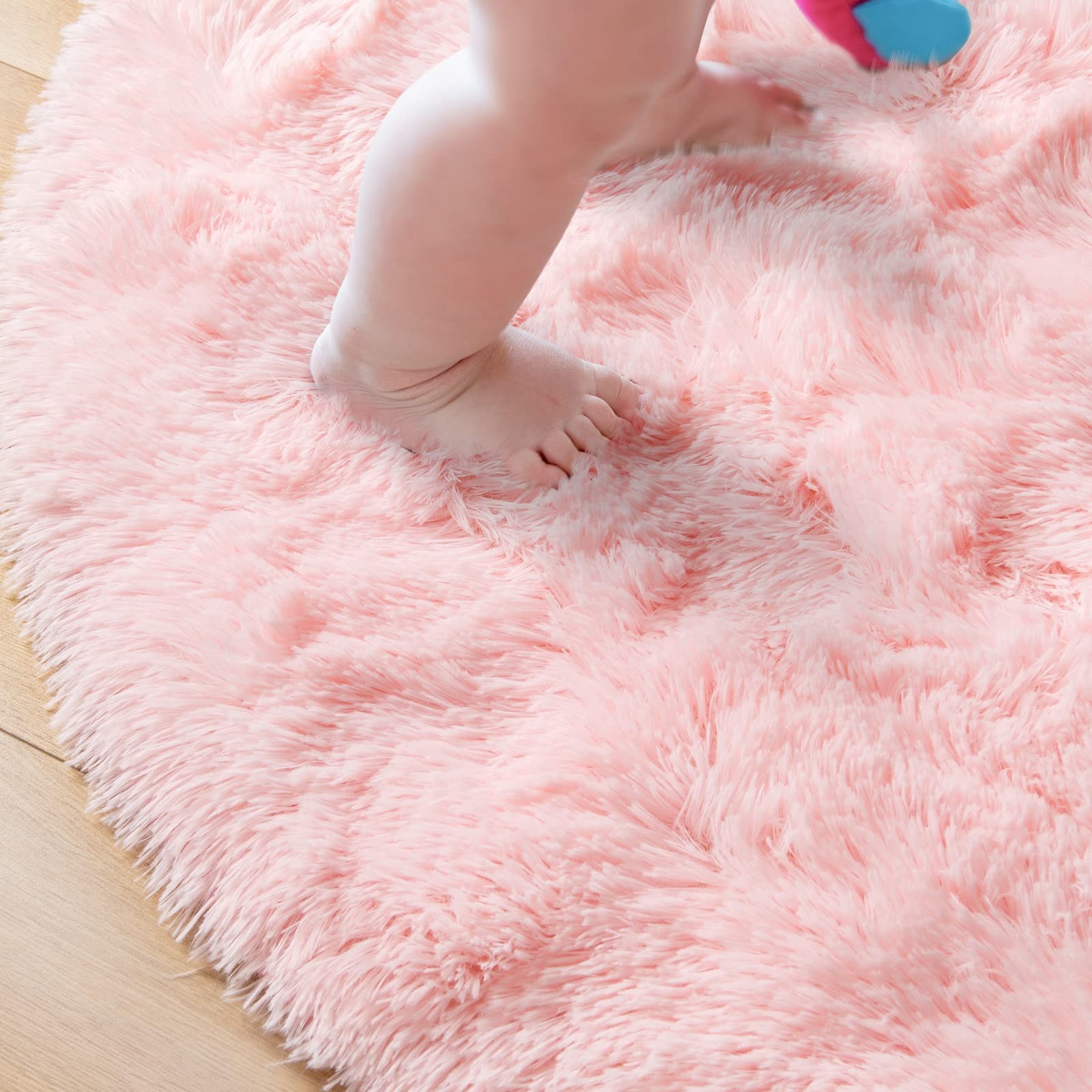 junovo Pink Round Rug 4×4 Feet Fluffy Soft Area Rugs for Kids Girls Room Prin…