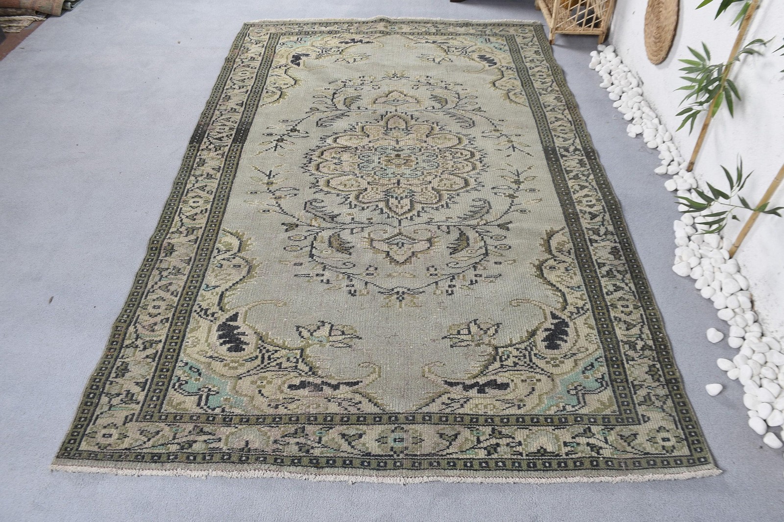 5,4×8,7 ft Turkish Rug, Vintage Large Rug, Beige Blue Solid Wool Rug