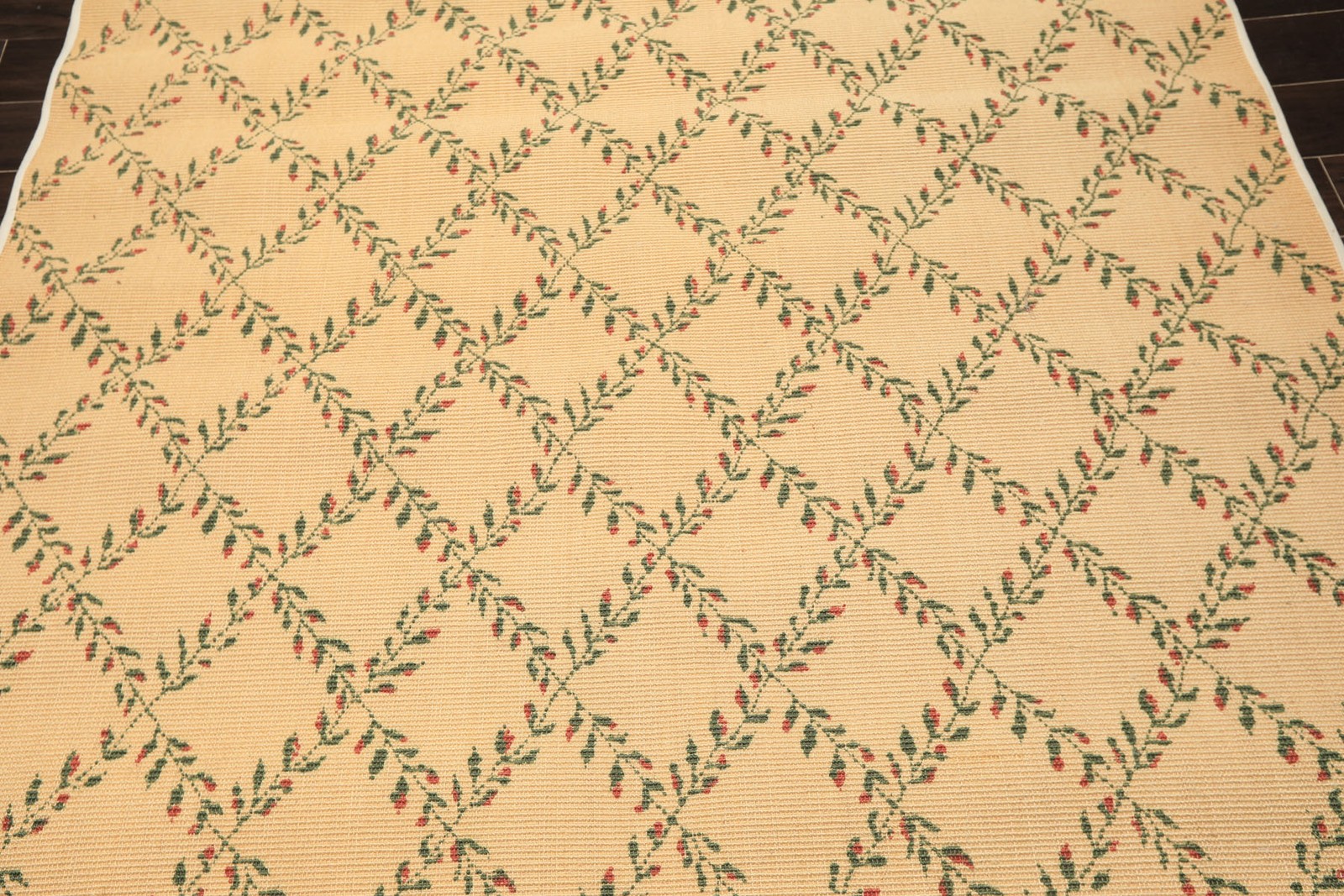 5’11”x9 Sisal Tan, Green Transitional Trellis Rug