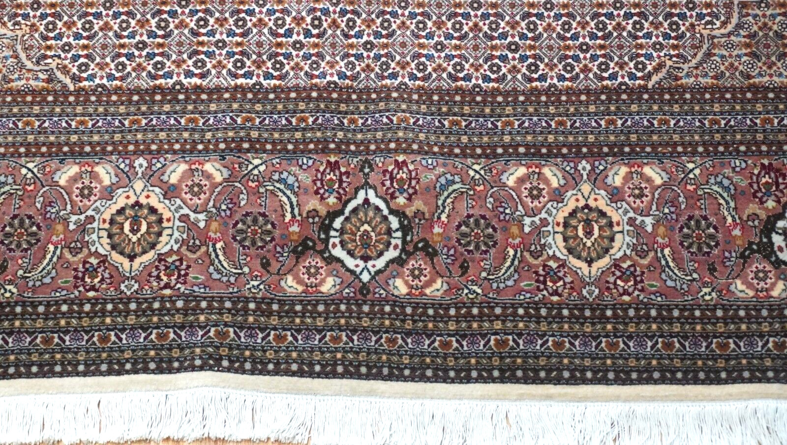 8′ x 8′ Square Elegant Tabrizz Mahi Silk & Wool Hand knotted Premium Quality Rug