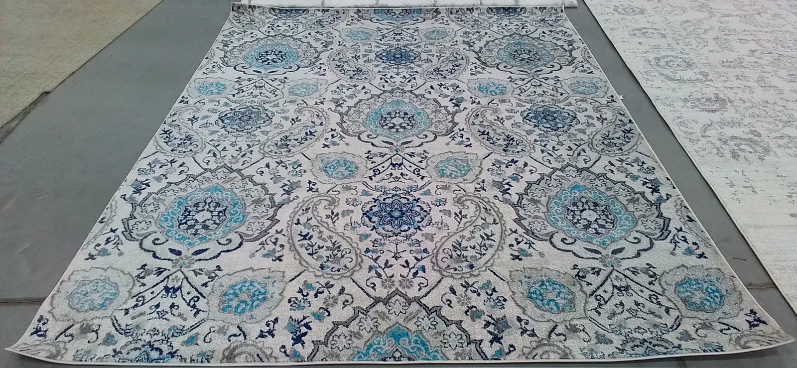 CREAM / LIGHT GREY 8′-0″ x 10′-0″ Flaw in Rug Reduced Price 1172795230 MAD600C-8