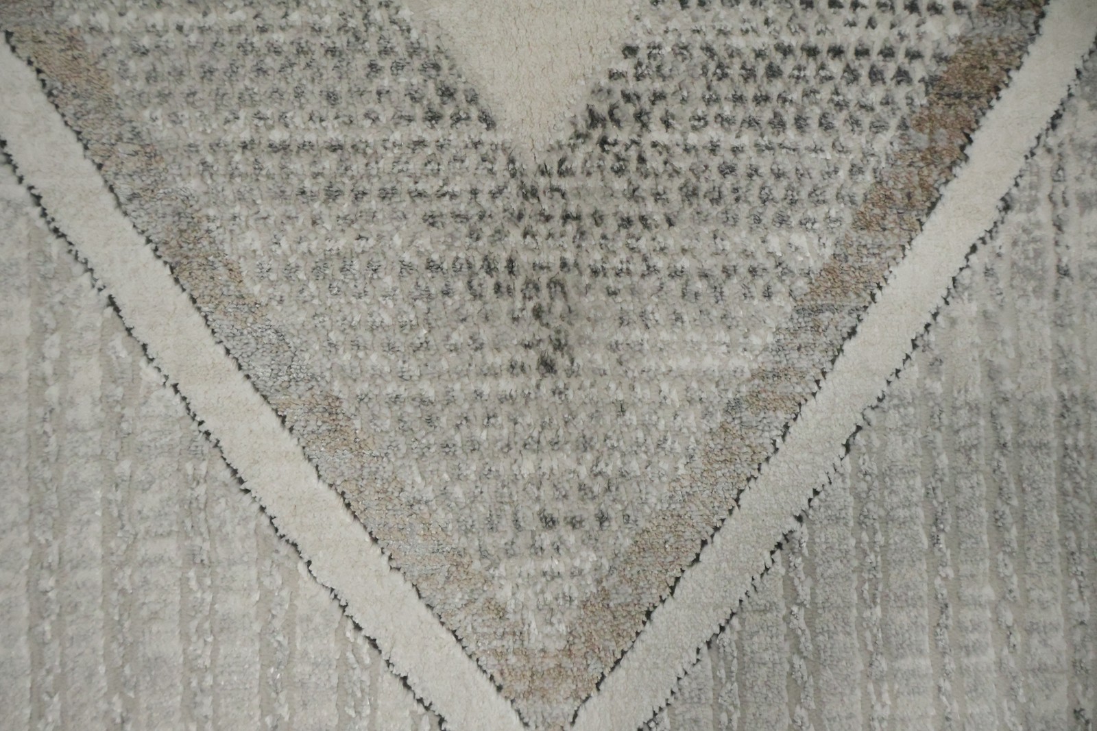 Sophisticated Gray Rug 5×8 Ft Contemporary Turkish Carpet Modern Grey Area Rug