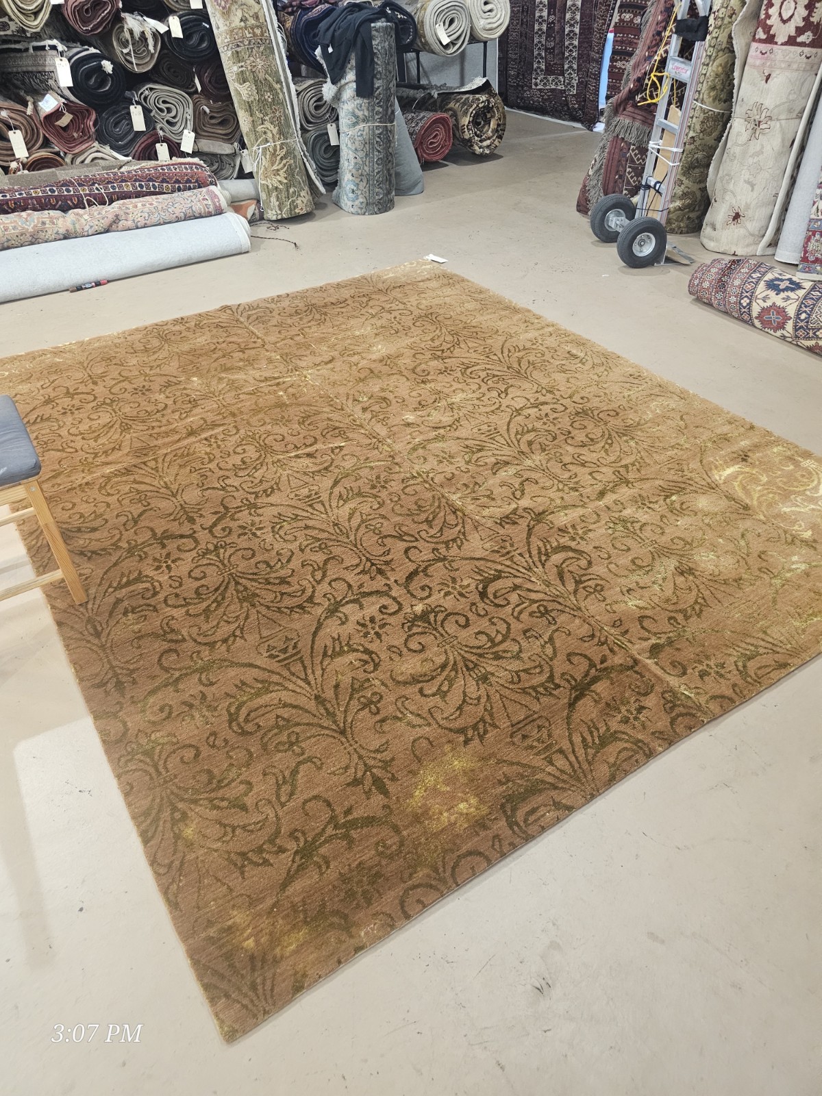 HANDMADE WOOL AND SILK RUG, NEW 8×10