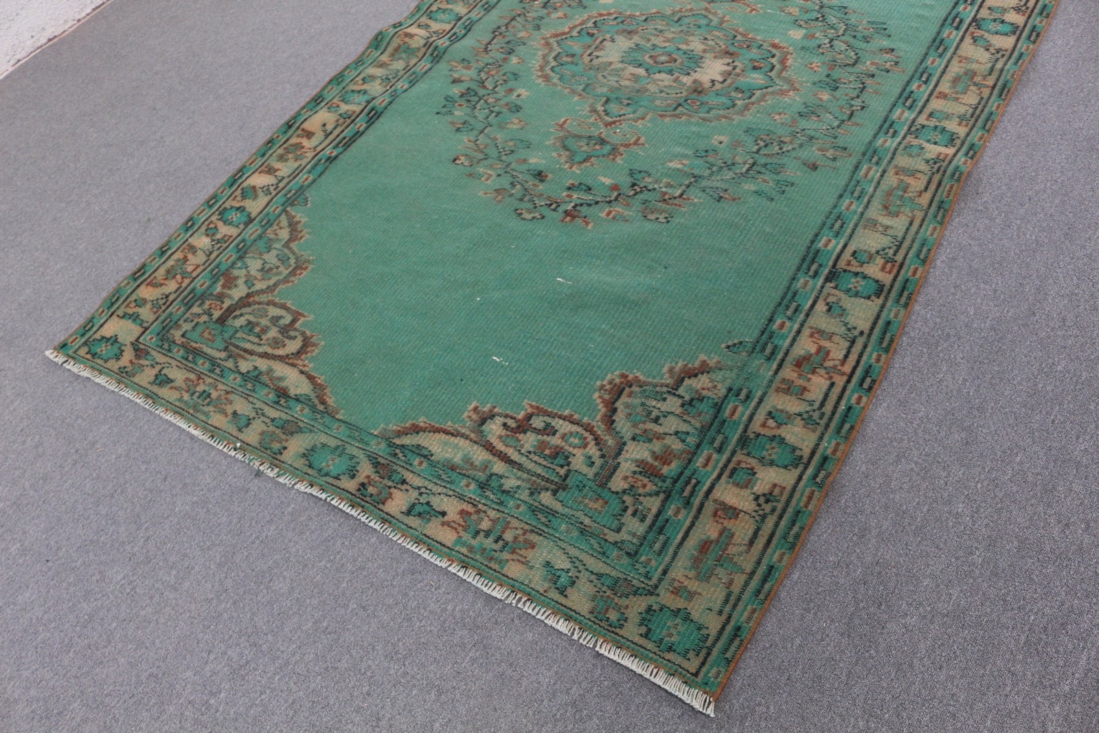 5,2×8,3 ft Vintage Turkish Rug, Large Rug, Green Wool Rug