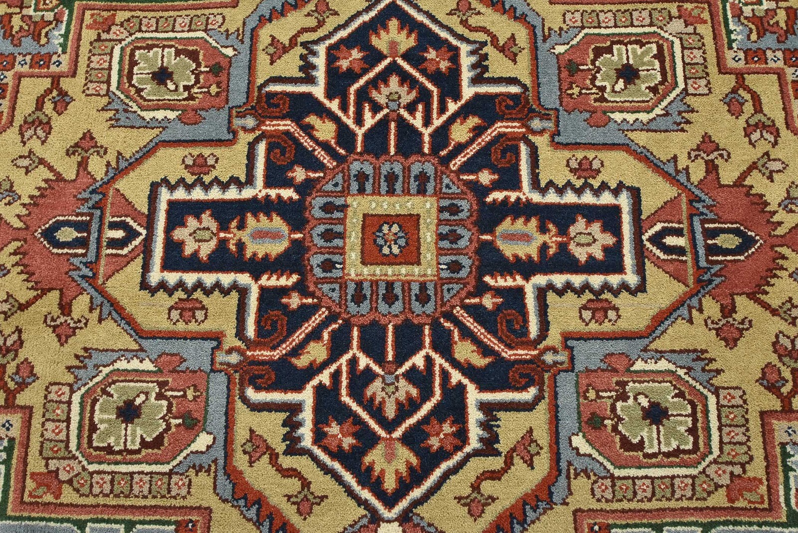Serapi Rug 9’11” x 14’1” Blue Wool Traditional Hand-Knotted Oriental Carpet