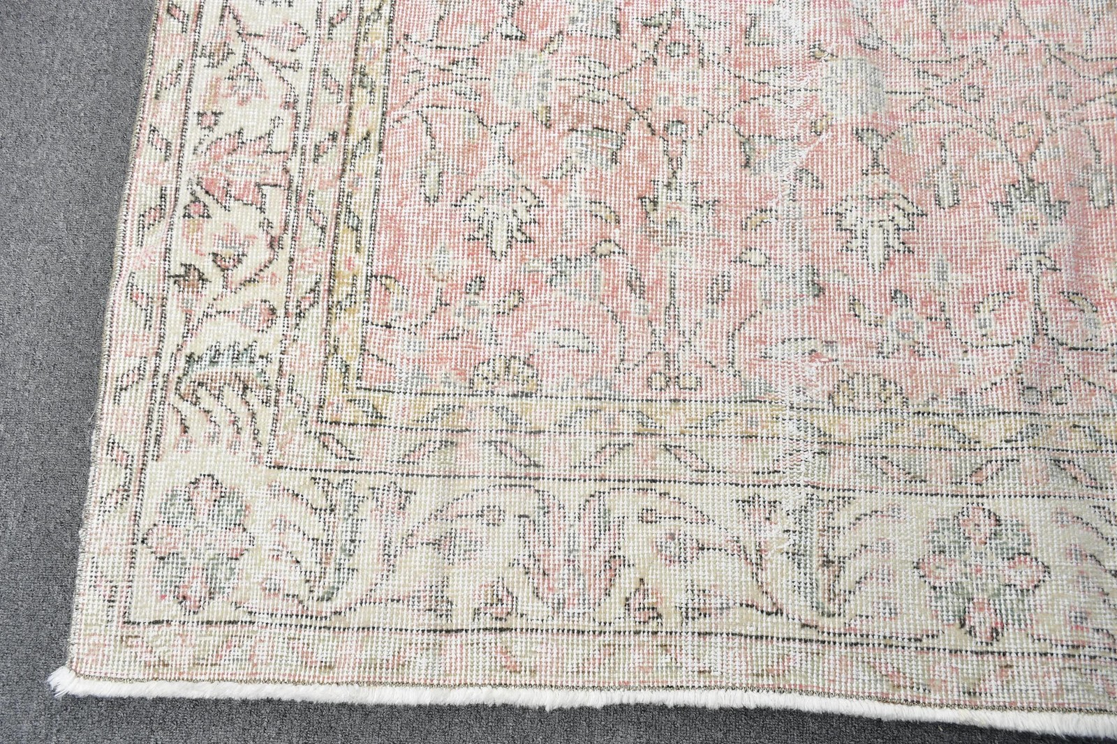 Vintage Turkish Rug, 6,2×8,8 ft Large Rug, White Pink Patchwork Rug