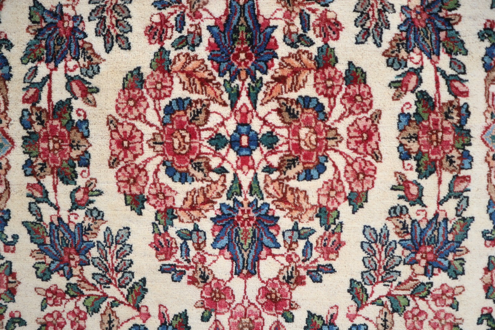 Antique Rug 2’9×5’3 ft Beige Handmade Trible Area Rug- 3×5 Entryway Rug-Kids Rug
