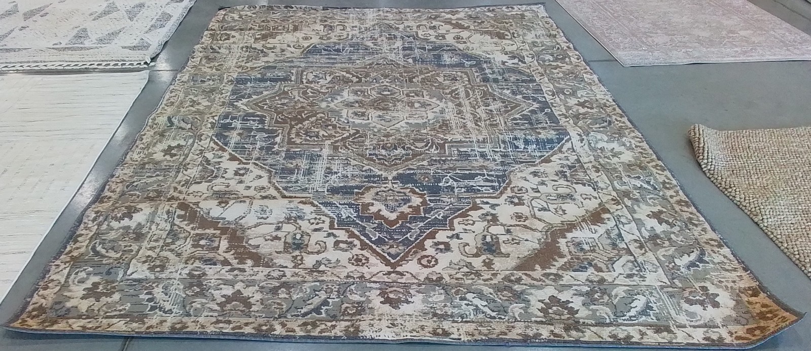 IVORY / BEIGE 9′-0″ x 12′-0″ Flaw in Rug, Reduced Price 1172785728 PYR268B-9