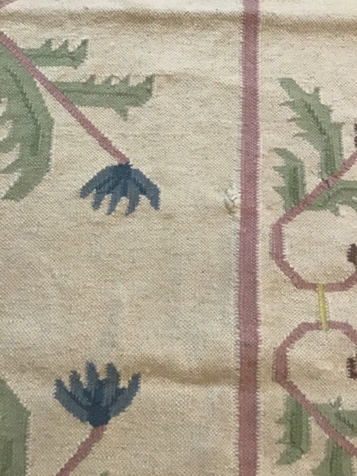 VTG DHURRIE Hand Woven WOOL RUG PASTEL FLORAL PATTERN 68″ X 46″