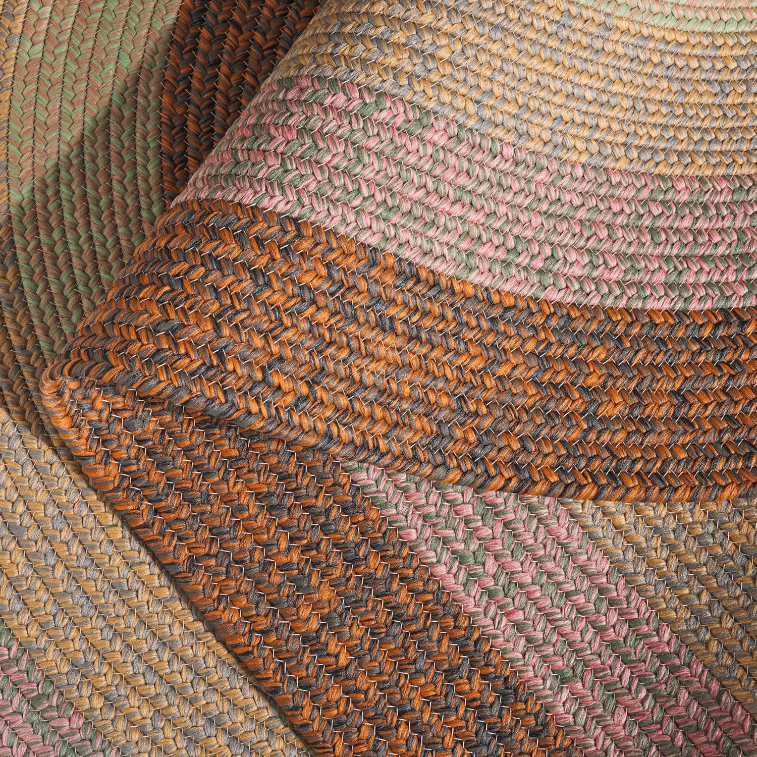 Washable Braided Outdoor Rug 8′ x 10′ Oval – Dark Brown & Light Green