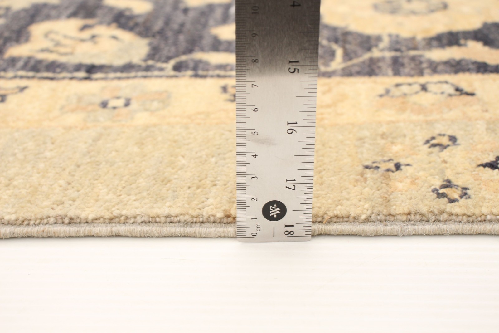 Traditional Hand-knotted Oriental Carpet 8’11” x 12’2″ Area Rug
