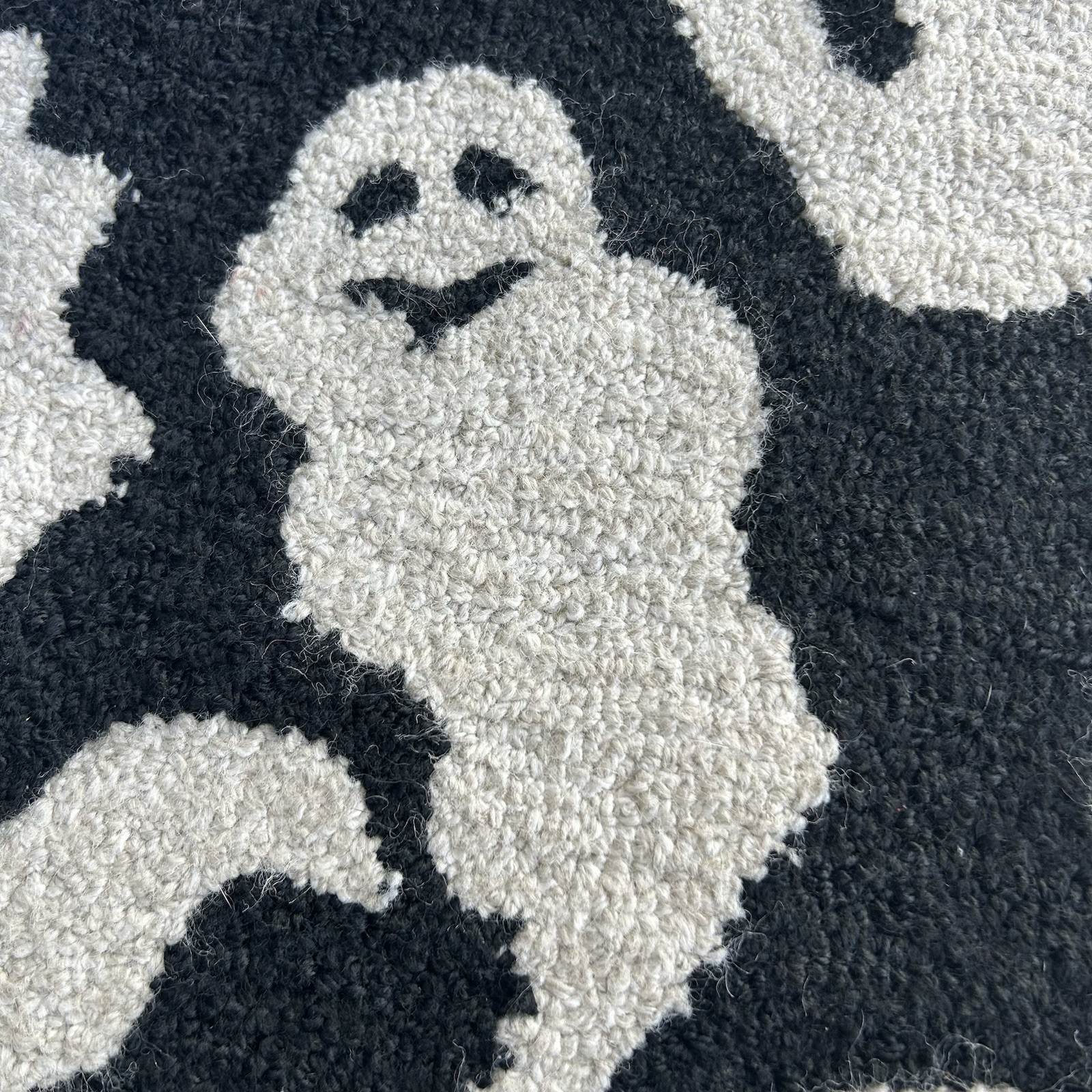 Loloi 20″ x 30” Halloween Ghost Spirited Runner Area Rug Hooked Viral TikTok