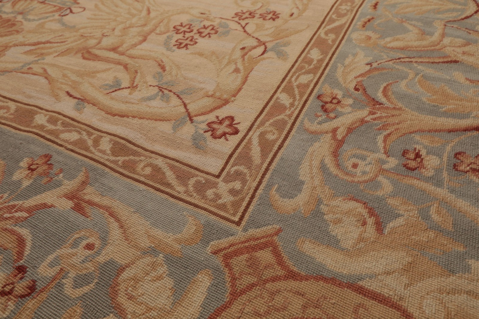 7’6”x9’6″ Beige Hand Woven French Aubusson Needlepoint Classic Design Wool Rug
