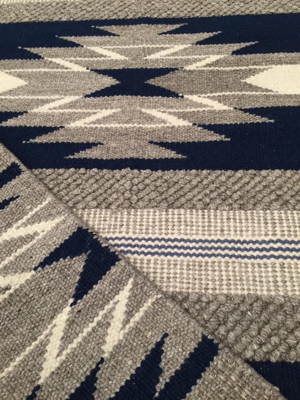 Wool Kilim Southwestern Hand woven Flat Weave Reversible Rug AR1500. *NEW*