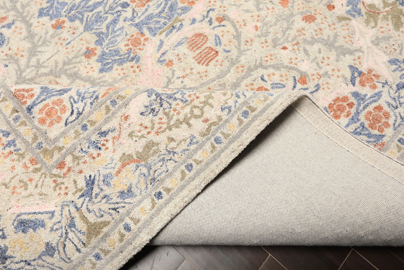 LoomBloom William Morris Floral Multi Size Hand Hooked High-twist Wool Rug