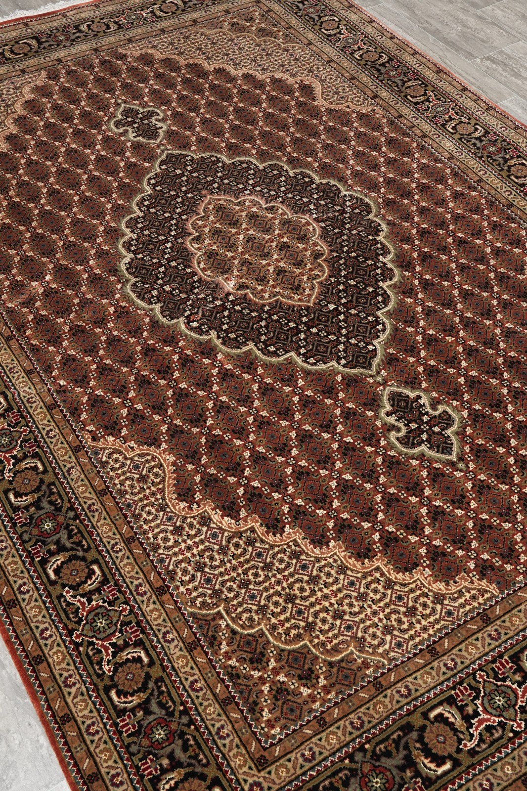 5.8 x 8.3 Rust Quality Wool and Silk Tabriiz Mahii #F-4453
