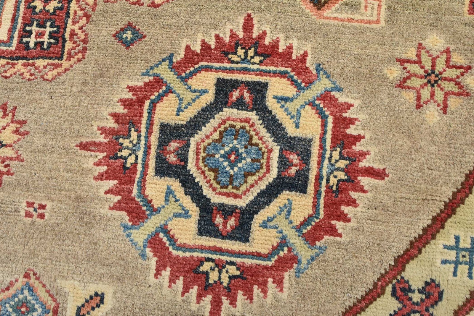 Kazak Rug 7’11” x 7’10” Round Brown Wool Tribal Hand-Knotted Oriental Carpet