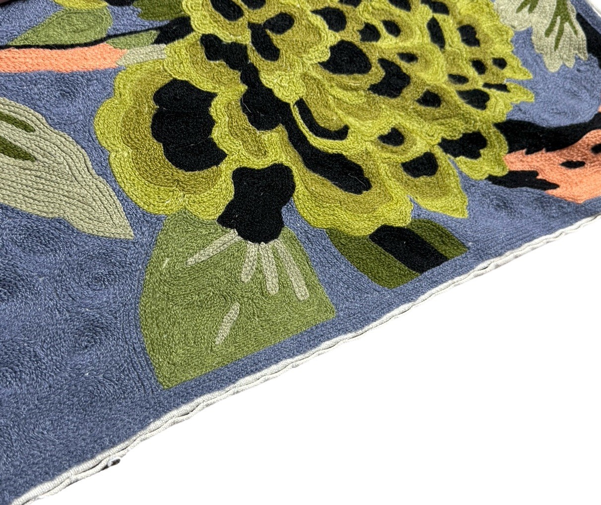 Stunning Wool Flat Weave Rug Hand Hooked Embroidered Bird 4×6 French Crewel