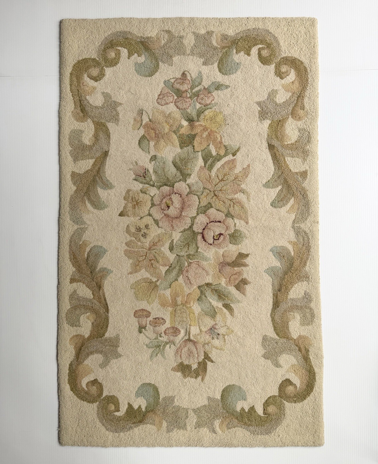 Vintage Hand Hooked Tan, Multicolor Pink Floral Wool Area Rug, 30×50”