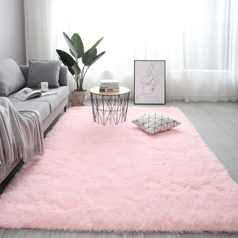 Fluffy solid color carpet