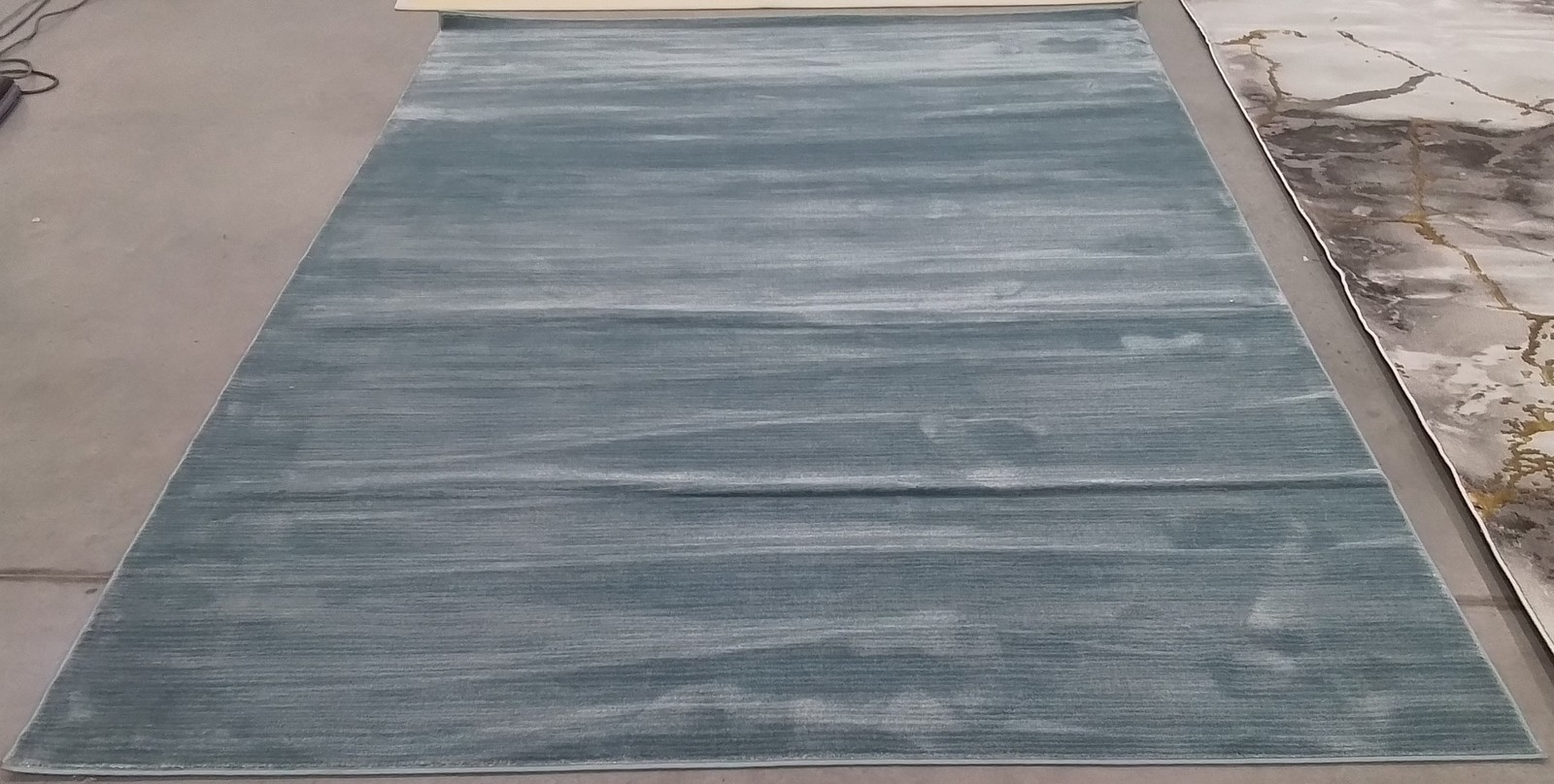 AQUA 8′-0″ x 10′-0″ Back Stain Rug, Reduced Price 1172803819 VSN606B-8
