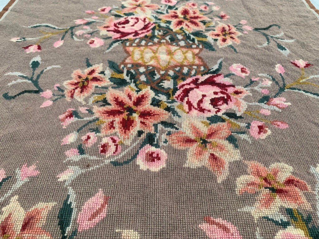 Vintage French Style Aubusson Needle point Stunning Area Rug 3×5 ft Free Ship