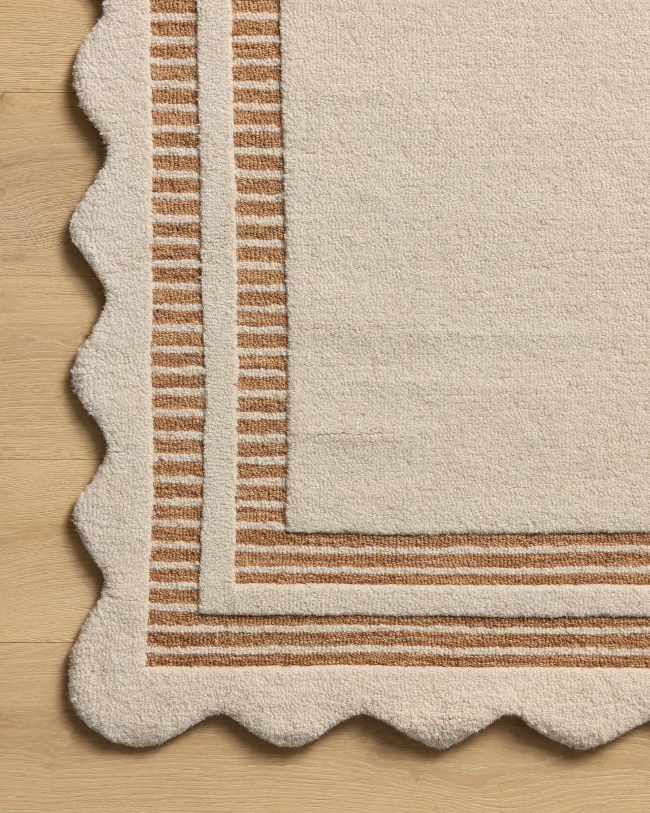 Chris Loves Julia Scottie Collection SCO-01 Ivory/Rust 3′-6″ x 5′-6″, .87″ Pi…