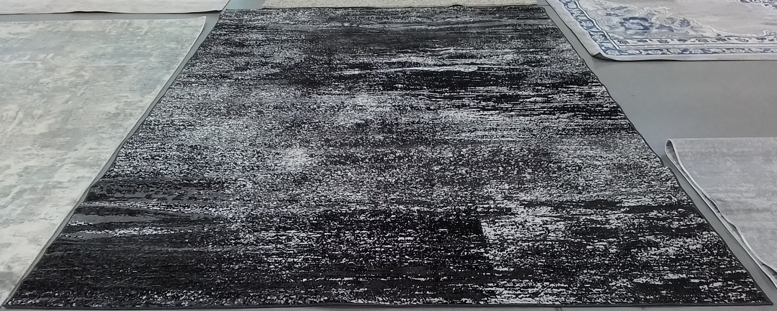 SILVER / BLACK 9′-0″ x 12′-0″ Flaw in Rug, Reduced Price 1172791846 ADR112A-9