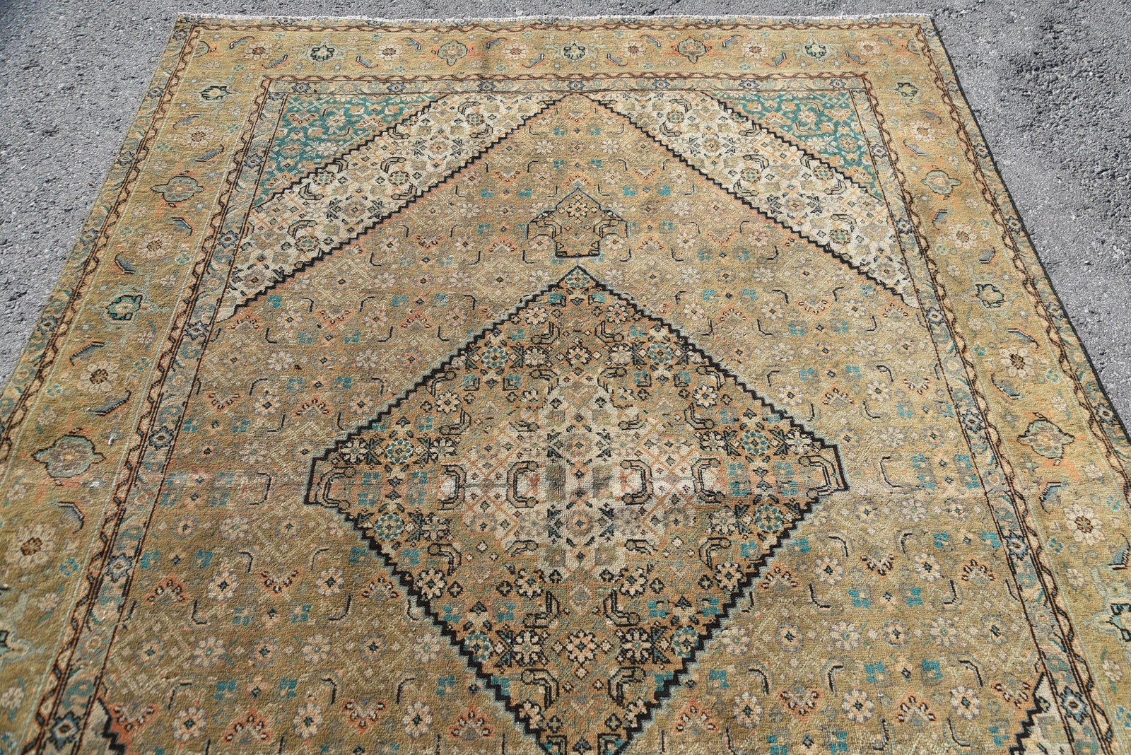 Vintage Turkish Rug 6,46×9,3 ft, Beige Large Ikat Wool Rug