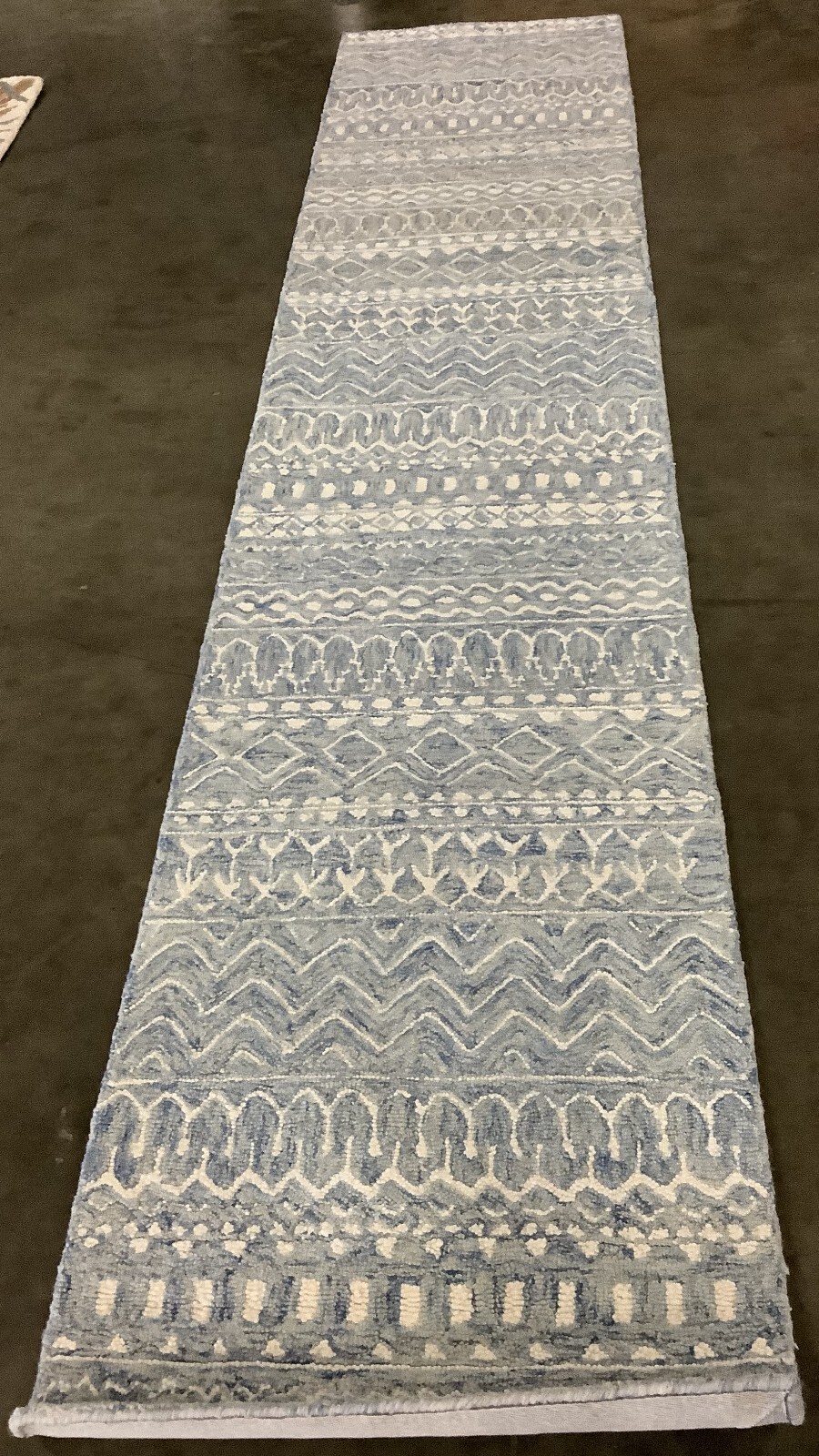 BLUE / IVORY 2′-3″ X 11′ Back Stain Rug, Reduced Price 1172673837 MLP502M-211