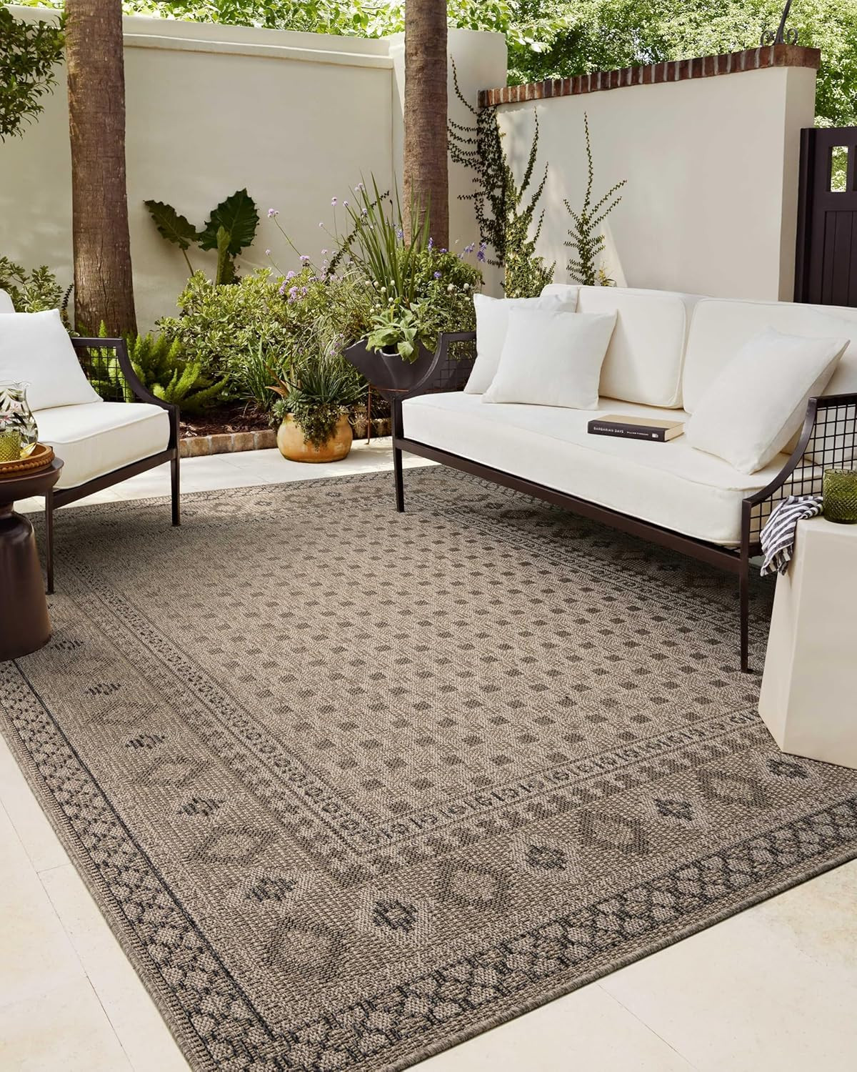 Loloi Chris Loves Julia Providence Round Area Rug 7’6″ Dove/Charcoal