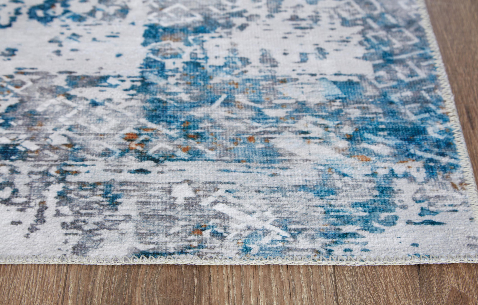 Signature Design by Ashley Contemporary Garyard 5′ x 7′ Rug Multi