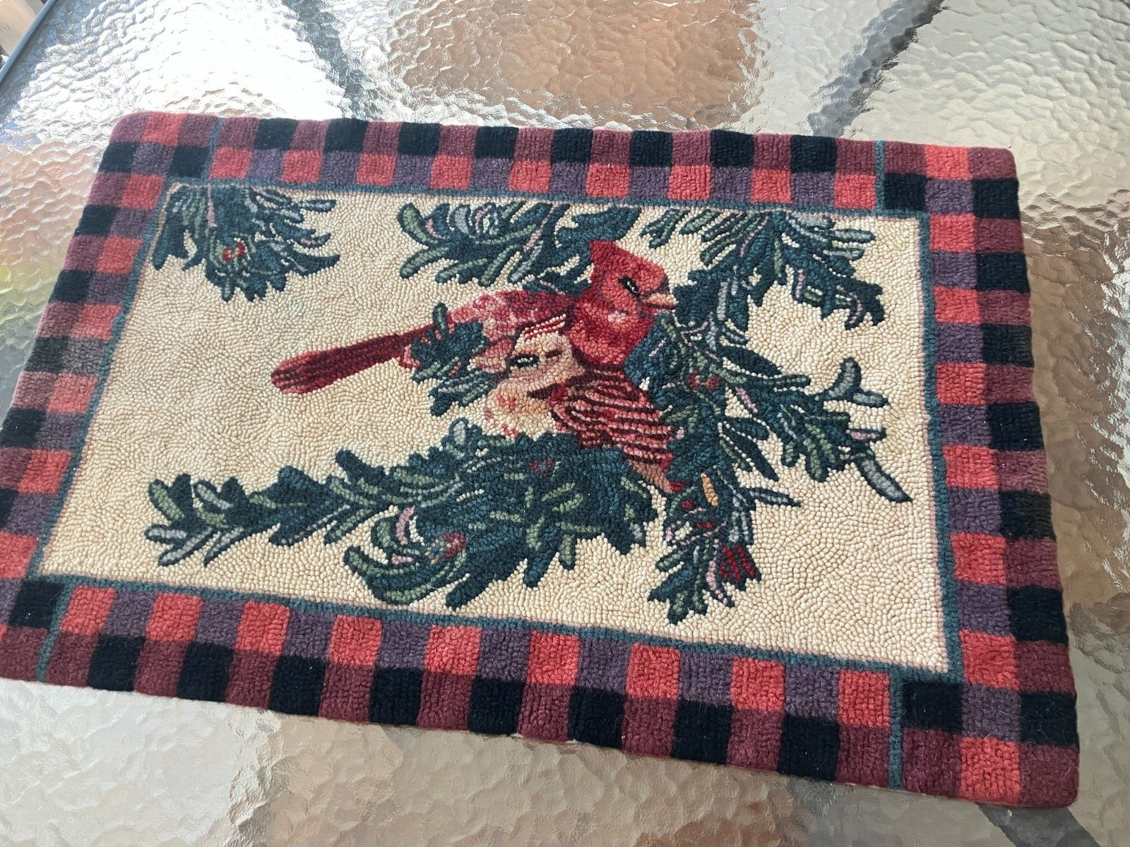 Small rectangular hooked accent rug cardinal 20 x 31 inches