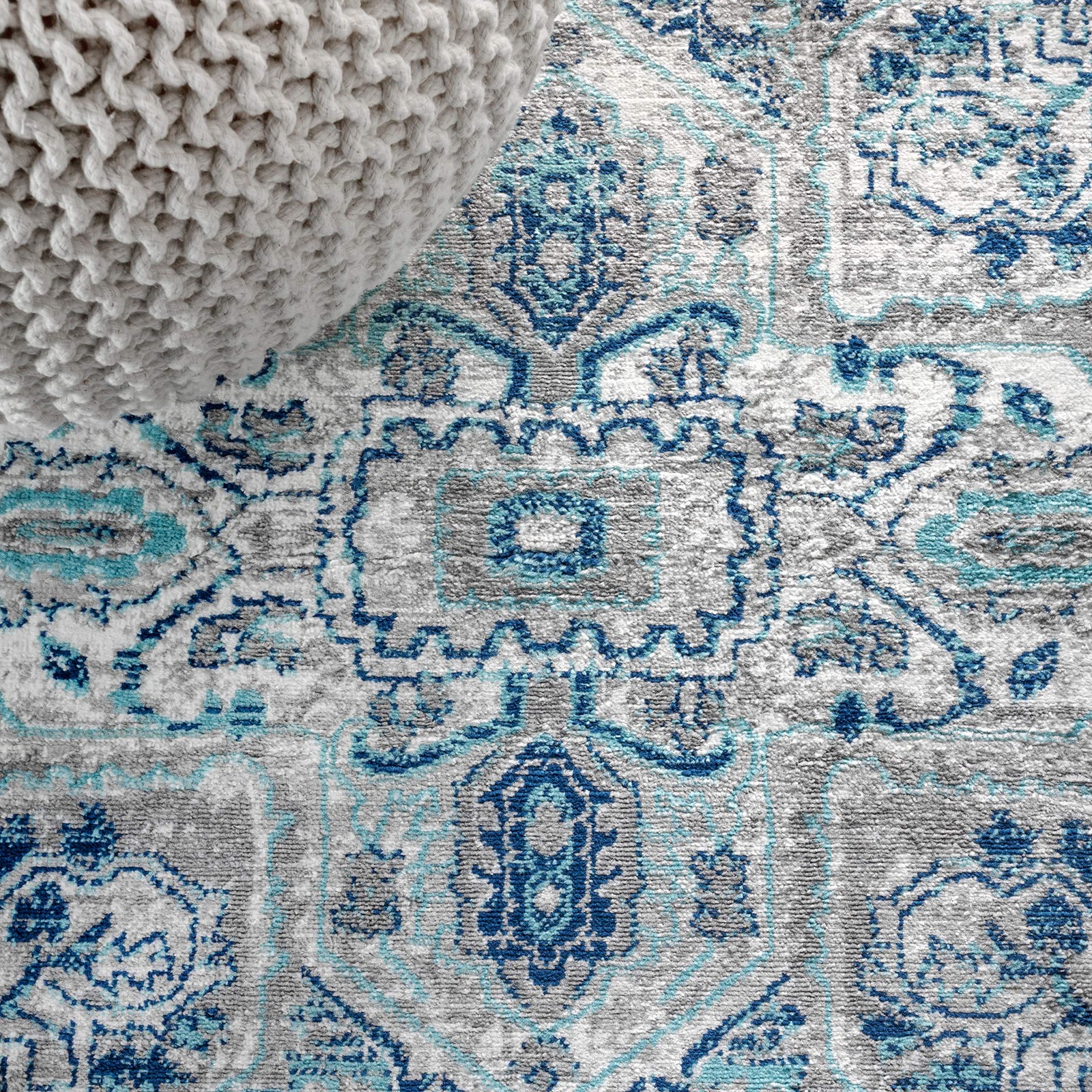 Jonathan Y Modern Vintage Medallion Blue/Light Gray 6X6 Square Indoor Area Rug