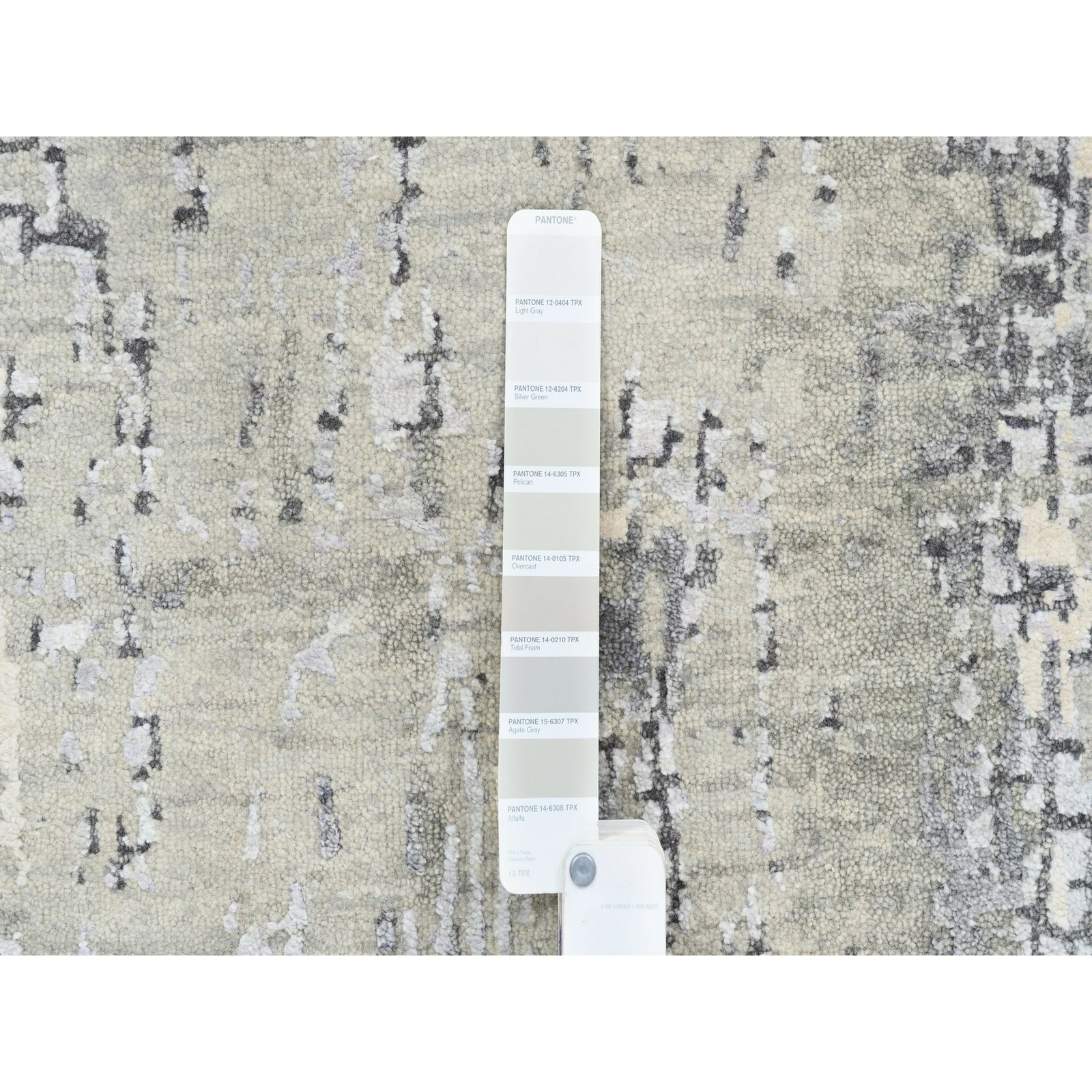 2’7″ x 5’10” WoolSilk Abstract with Mosaic Design Hand Knotted Runner Rug R62691