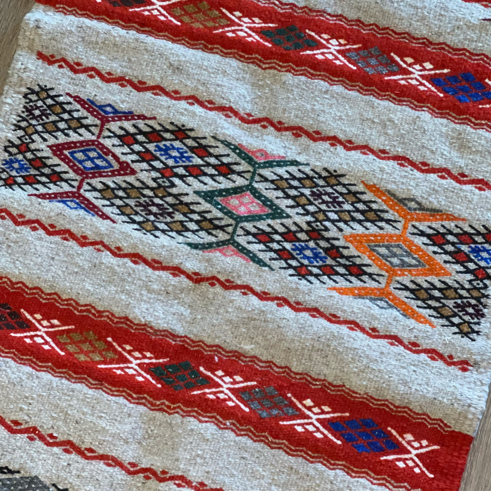Algerian Traditional Berber Rug – Beige w/ Orange & black