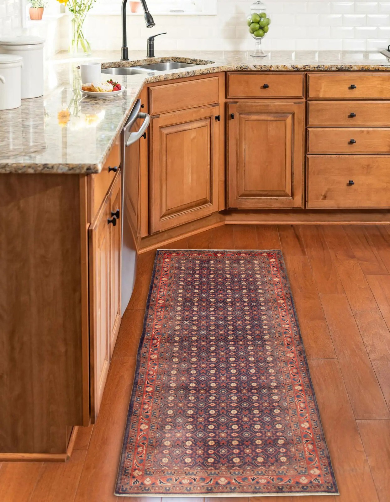 Vintage Hand-knotted Runner Rug 3’7″ x 10’0″ Traditional Oriental Wool Carpet