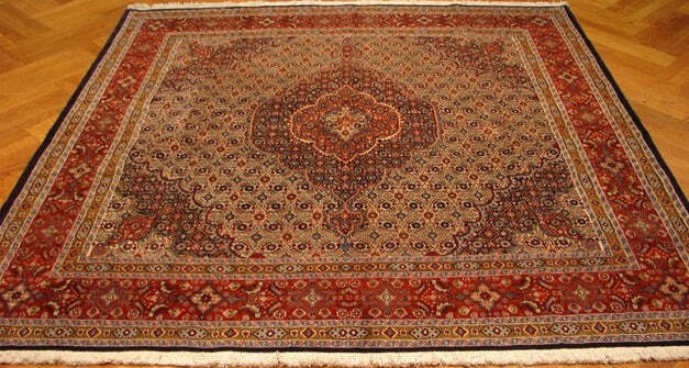 7′ x 7′ Ivory Mahii Tabriiz Rug 15021