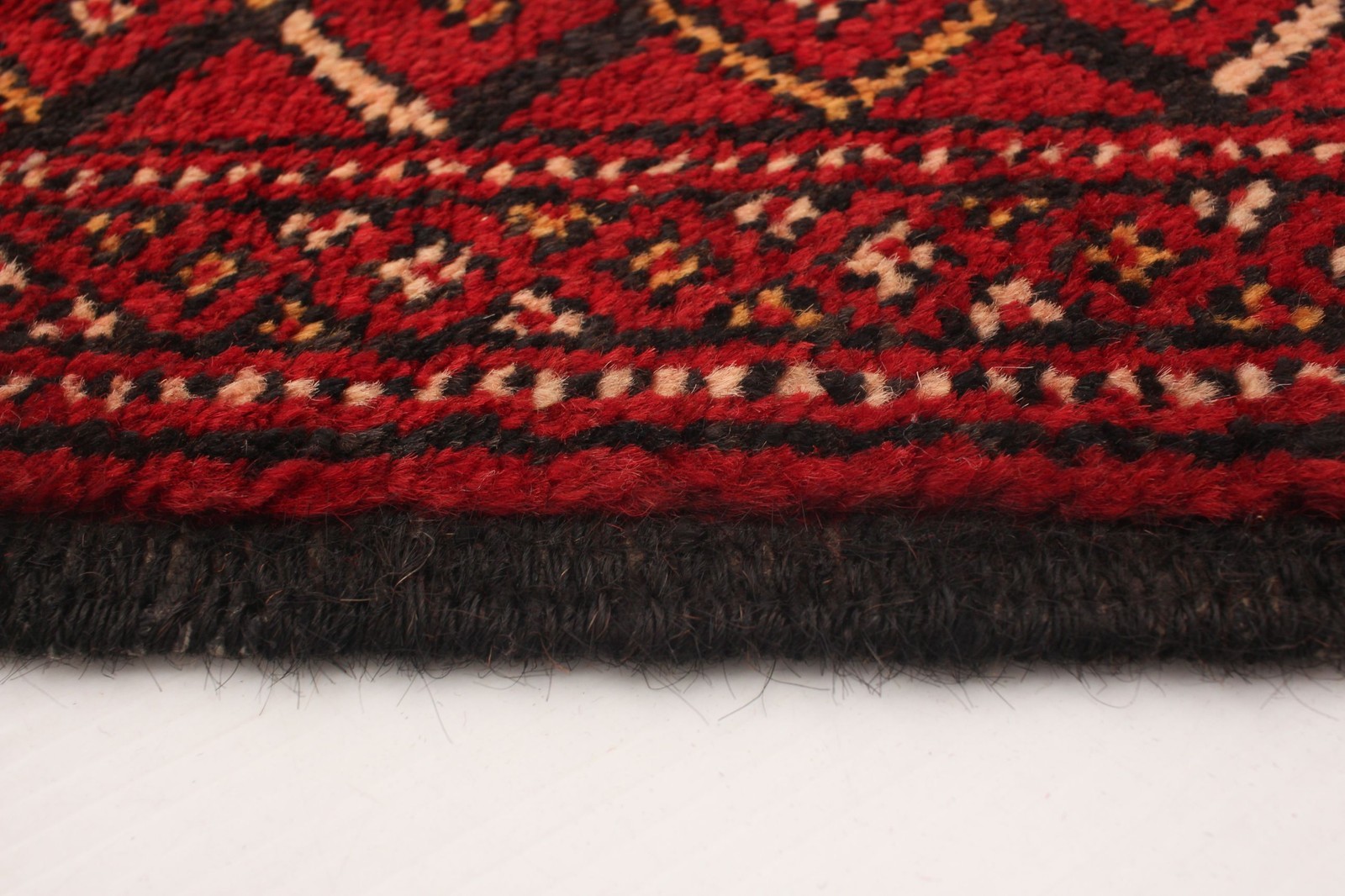 Vintage 5’2″ x 10’3″ Traditional Hand Knotted Vegetable Dye Wool Area Rug