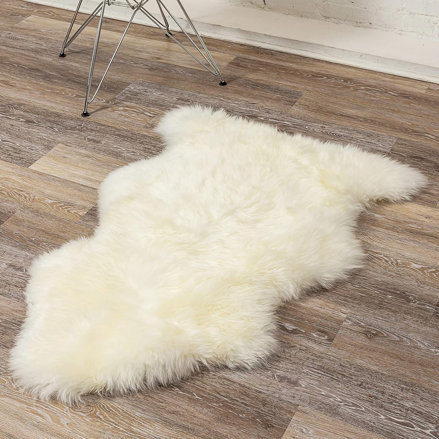 2 x 3 ft Hypoallergenic Natural Sheepskin Rug with Thick and Lush 2.5 Inch Pile