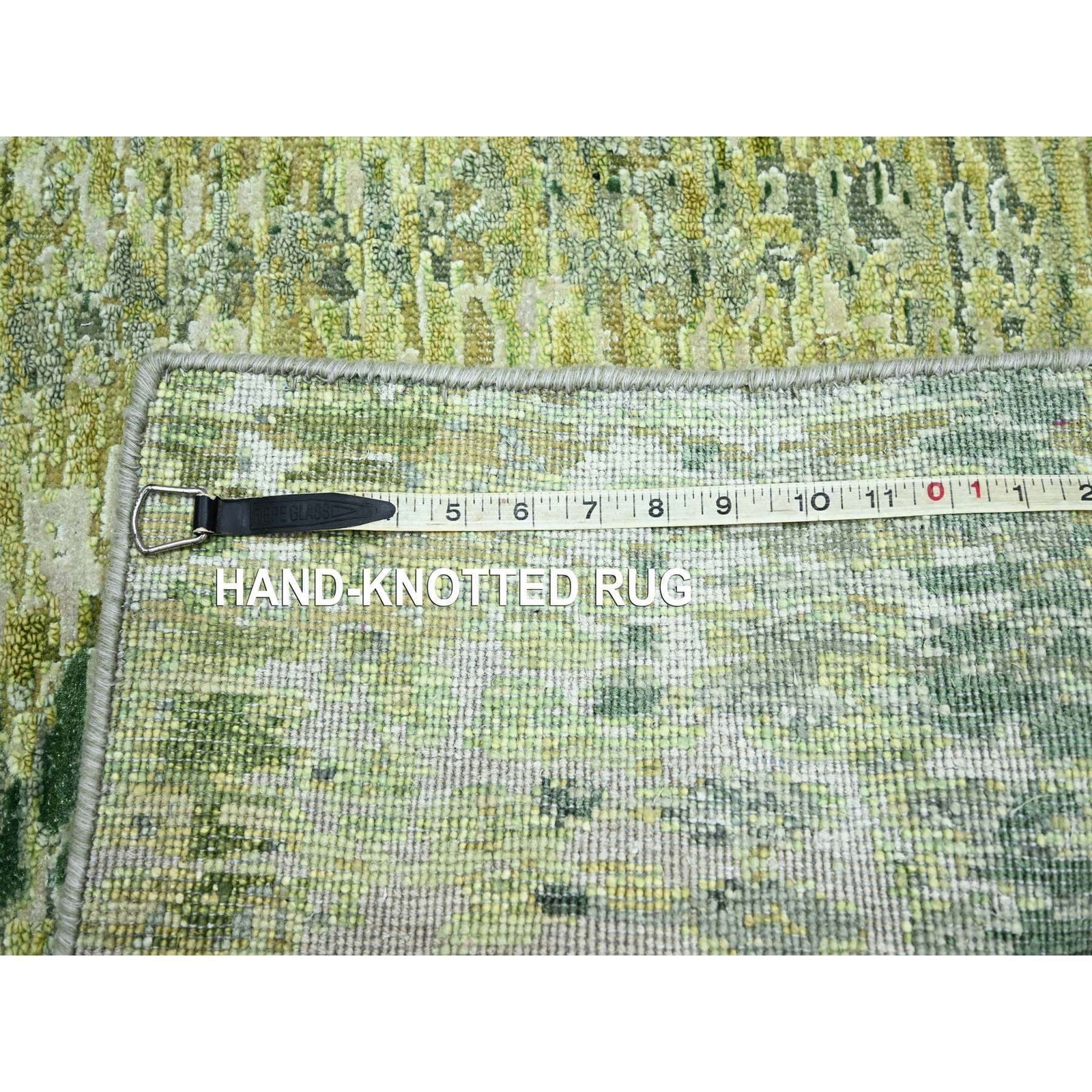 2’6″x8’2″ Green Crocodile Safari Design 100% Silk Hand Knotted Runner Rug R75547