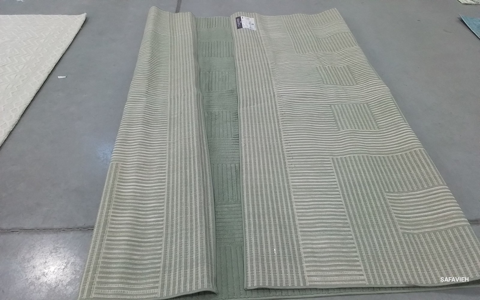 GREEN 8′-0″ x 10′-0″ Flaw in Rug, Reduced Price 1172793641 SLE686Y-8