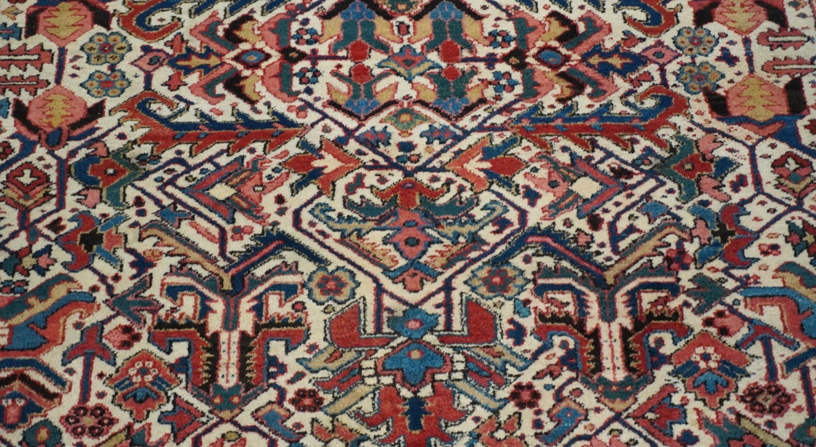 Antique Herizz Serapii Hand Knotted Wool Oriental Rug 7’5″ x 9’8″ Excellent