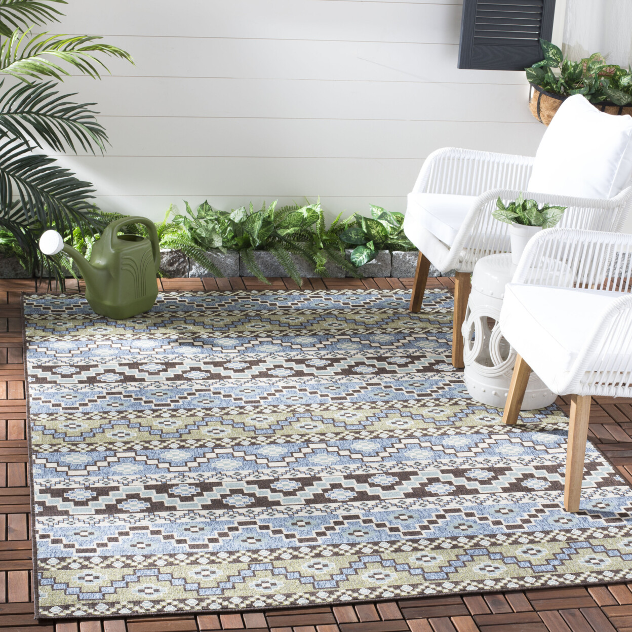 SAFAVIEH Outdoor VER095-0651 Veranda Blue / Creme Rug