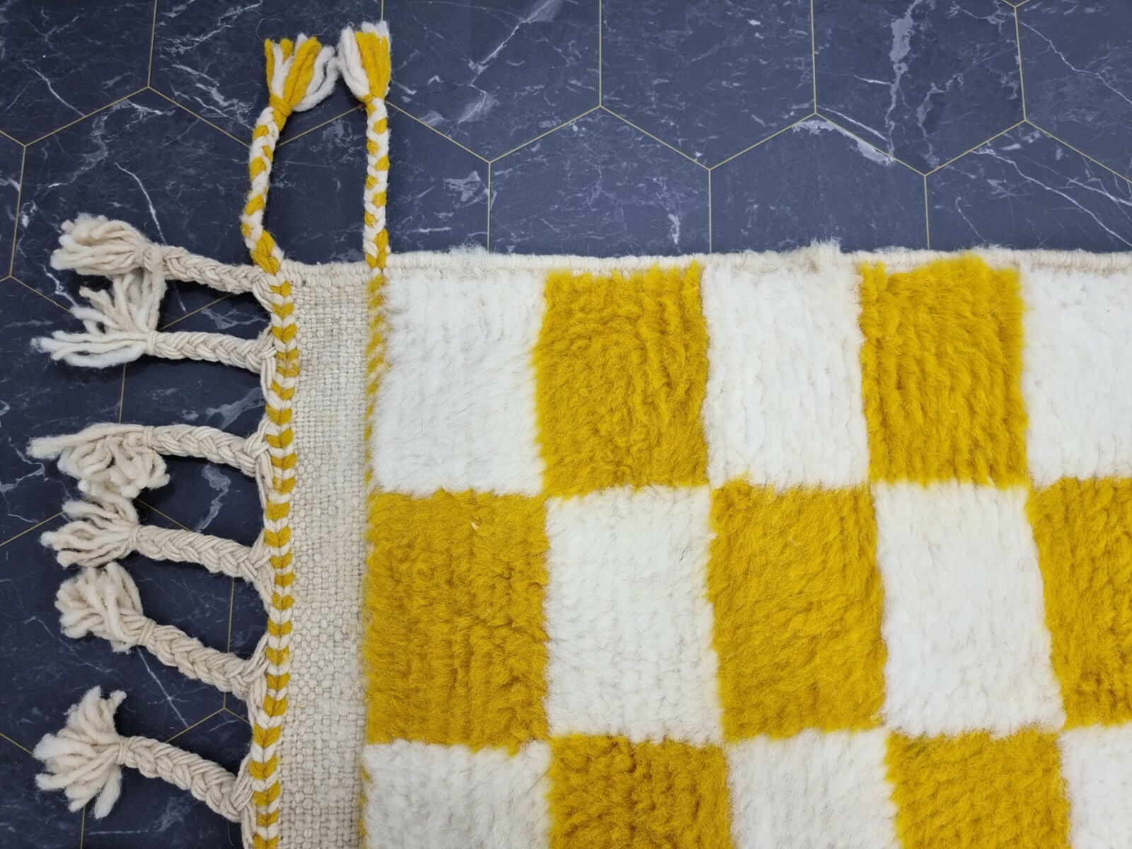 Handmade Moroccan Beni Ourain Rug 5’2″x7’7″ Checked Berber White Yellow Carpet